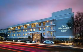 Hotel Commodore
